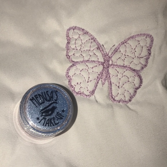 🌟HP 🌟🌟NEPTUNE Medusa Makeup Glitter Pot NWOBox - Picture 5 of 8